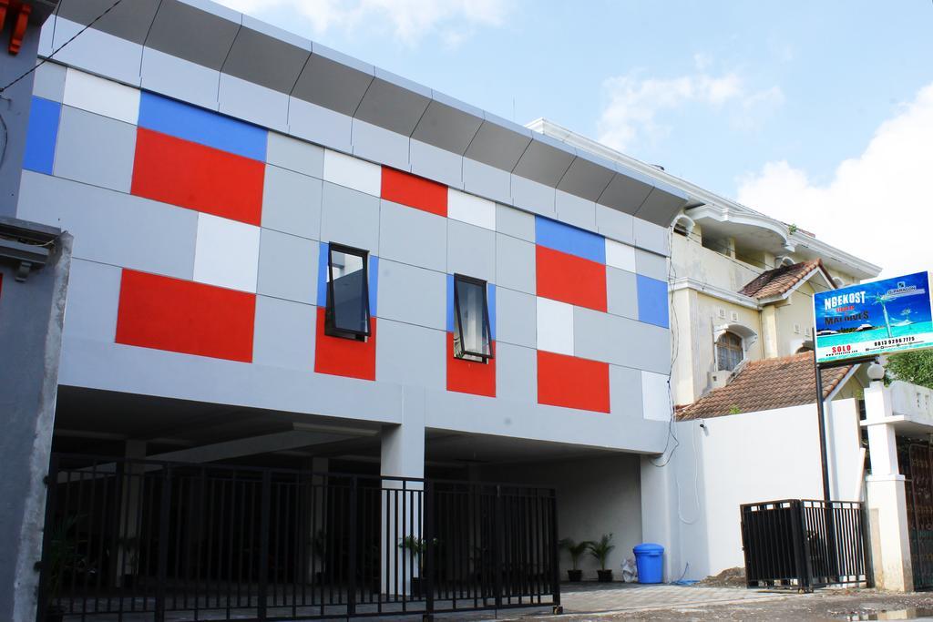 D'Paragon Upn Maguwo Εξωτερικό φωτογραφία